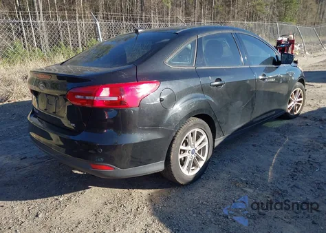 2015 Ford Focus Se z USA, uszkodzony, nr VIN 1FADP3F2XFL253105